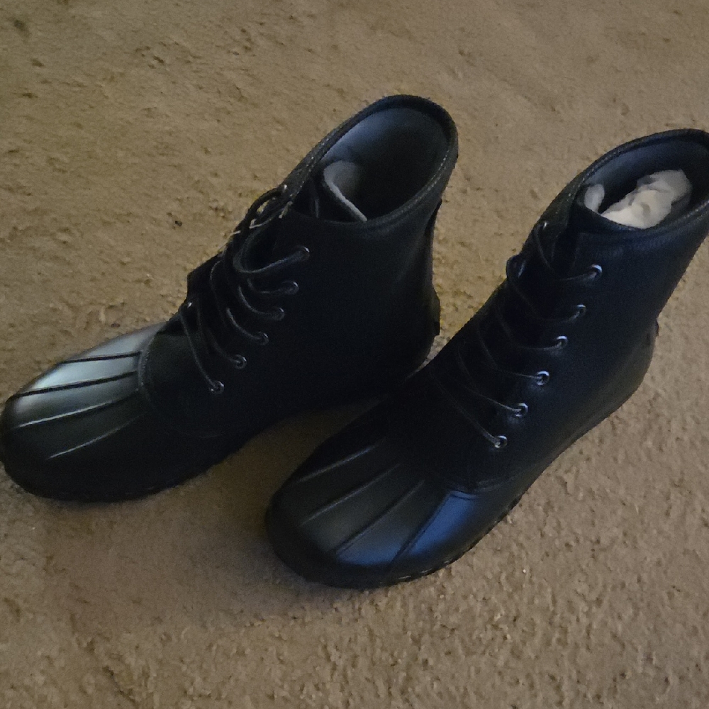 NEW JBU water Proof Boots Never Been Warn